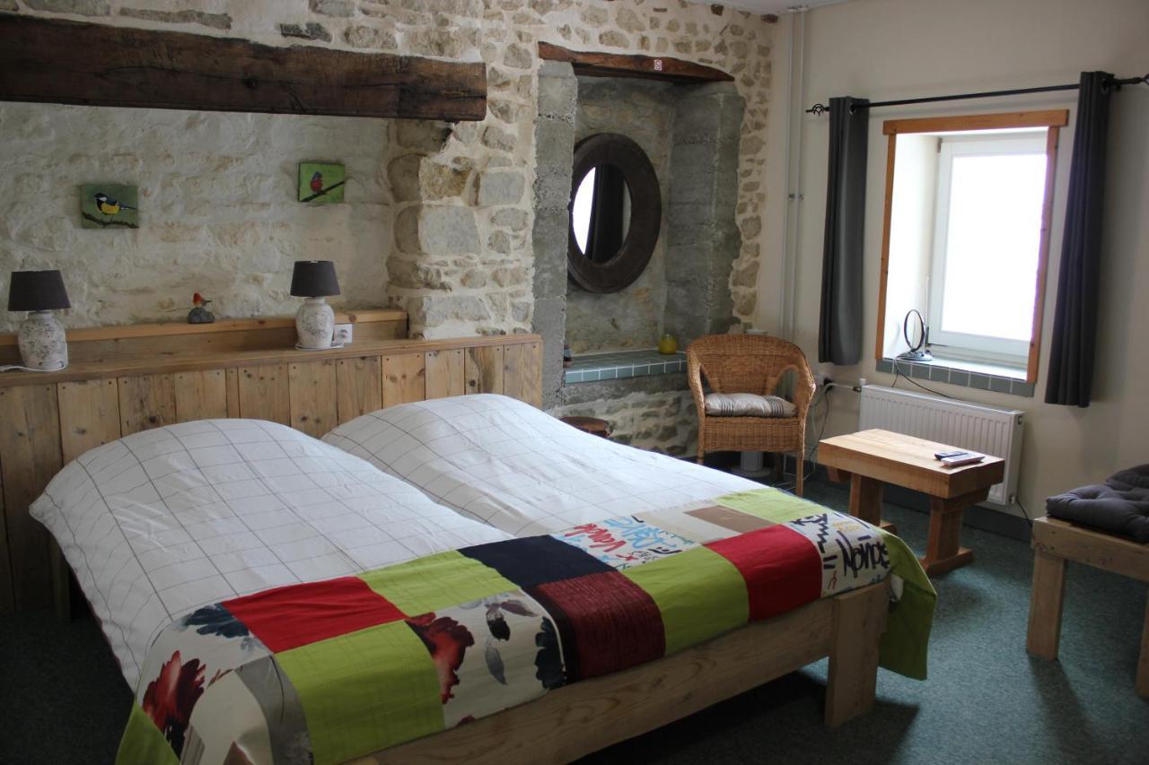 Maison Le Barrage Saint-Gervais-dʼAuvergne Zewnętrze zdjęcie