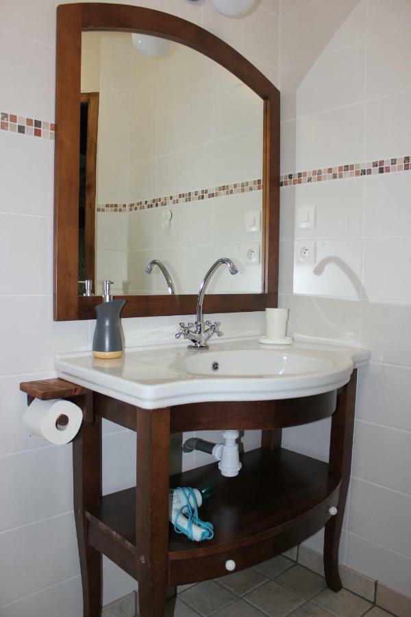 Maison Le Barrage Saint-Gervais-dʼAuvergne Zewnętrze zdjęcie