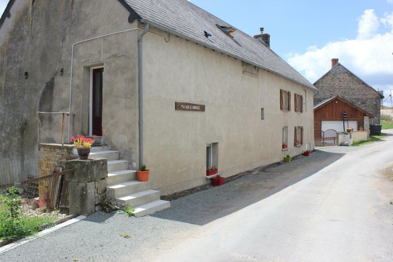 Maison Le Barrage Saint-Gervais-dʼAuvergne Zewnętrze zdjęcie
