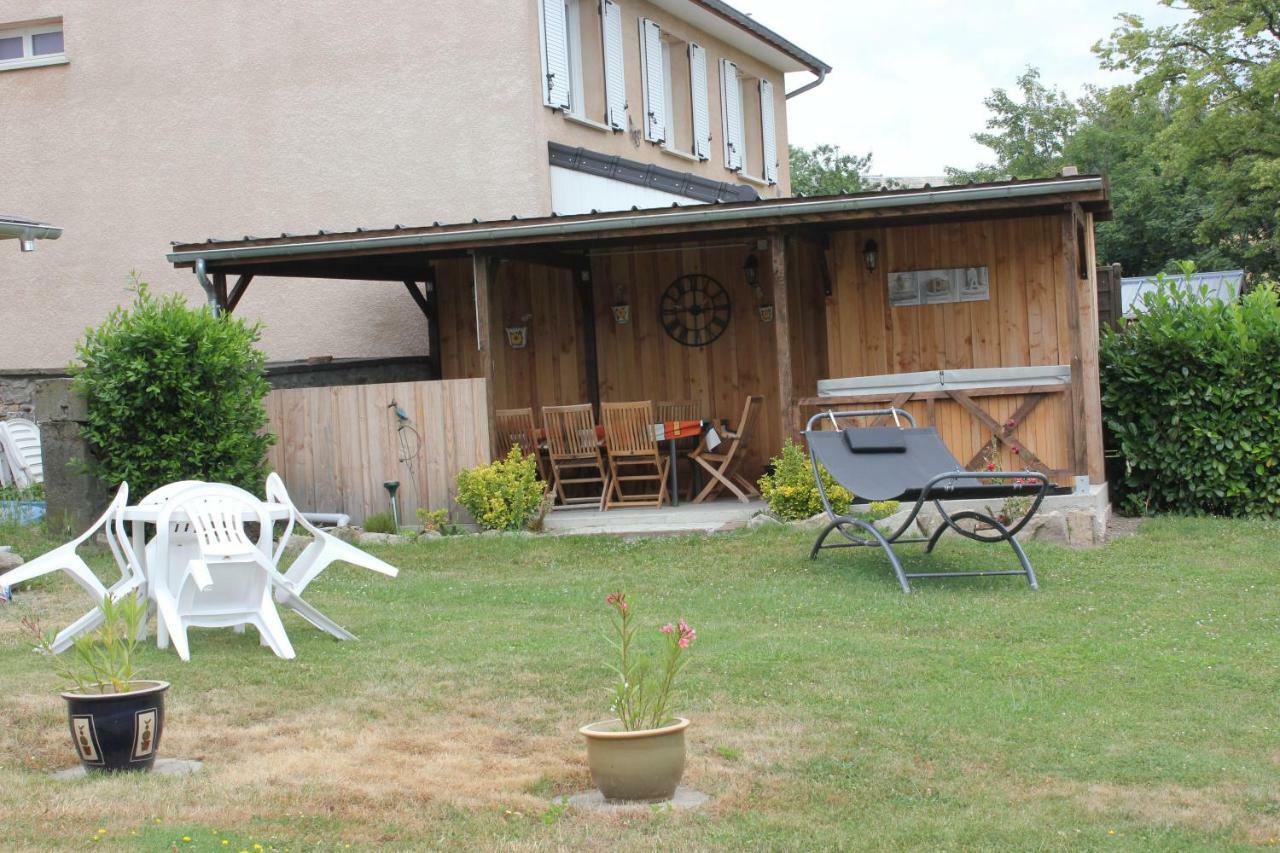 Maison Le Barrage Saint-Gervais-dʼAuvergne Zewnętrze zdjęcie